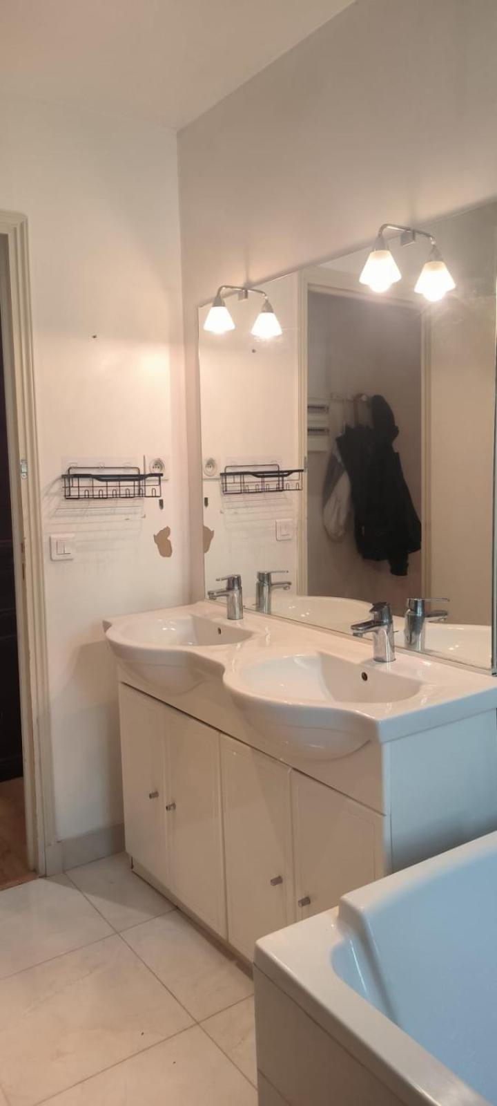 Apartment Superb 55m In The Heart Of Saint-ouen *