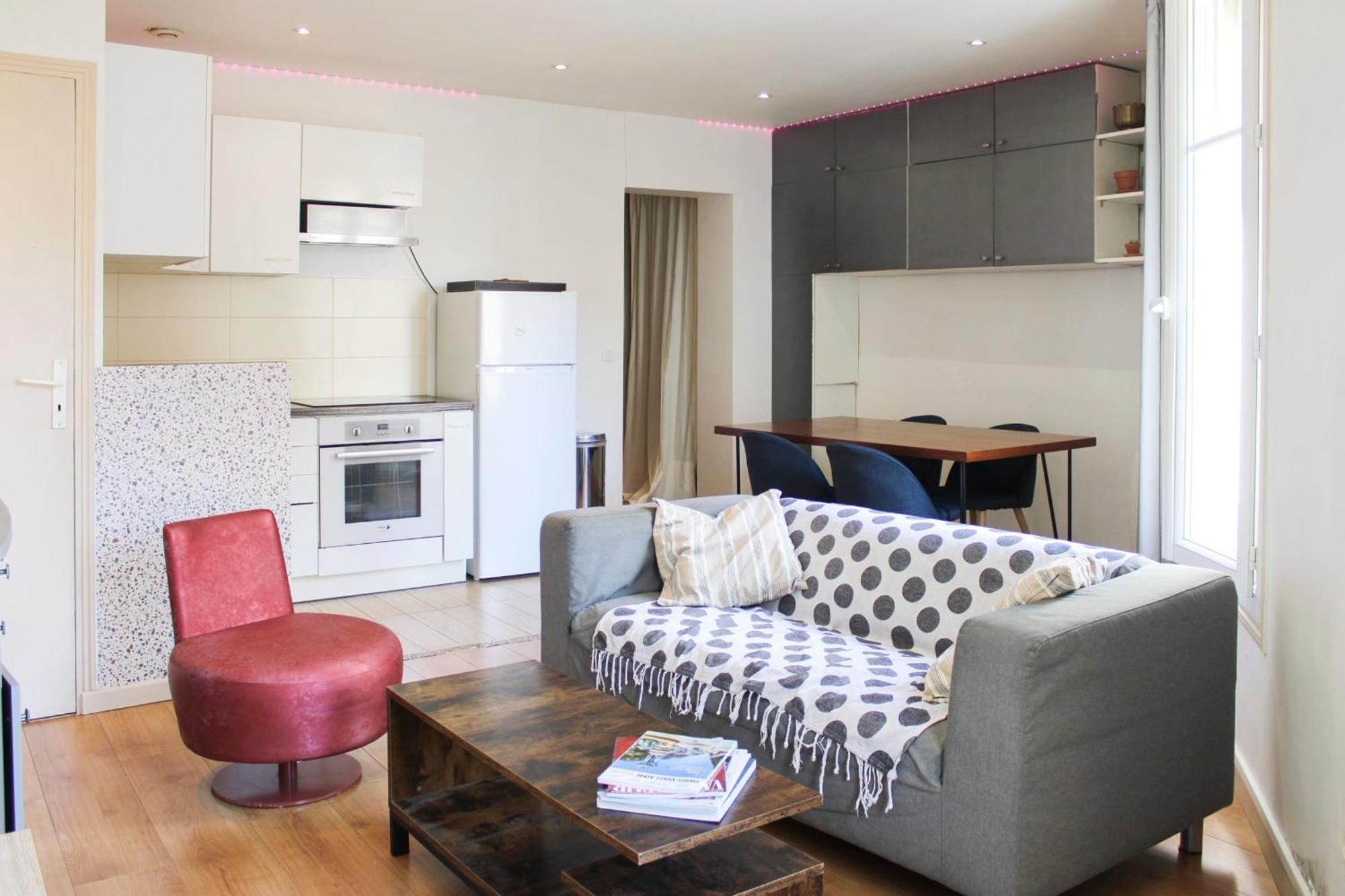 Apartment Superb 55m In The Heart Of Saint-ouen *